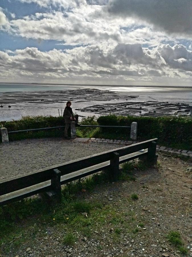 La Porte Bleue Cancale Bagian luar foto